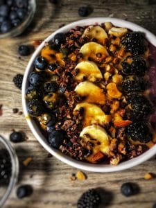 blueberry acai cacao protein smoothie bowl