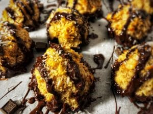 dark chocolate coconut protein macaroons